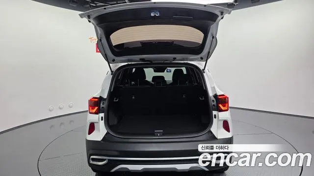 Kia Seltos Seltos Бензин 1.6 турбо 2WD — Фото автомобиля 30