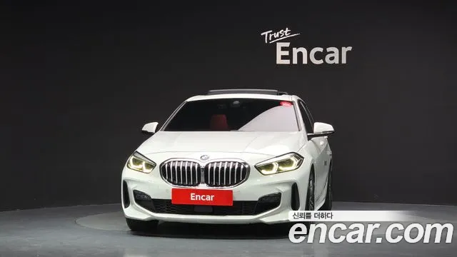 BMW 1 Series F40 — Фото автомобиля 3