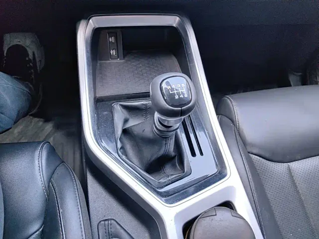 Wuling Jiachen — Фото автомобиля 13