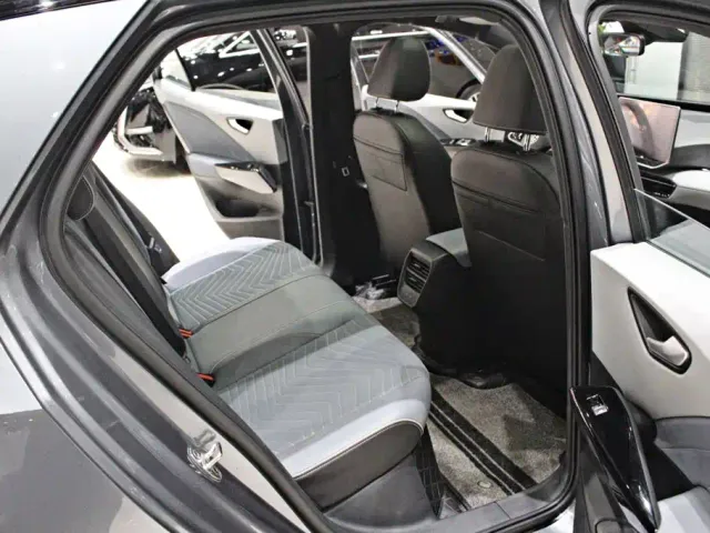 Volkswagen ID.3 — Фото автомобиля 11