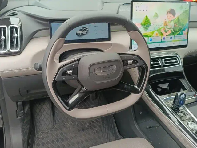 Geely Boyue L — Фото автомобиля 15