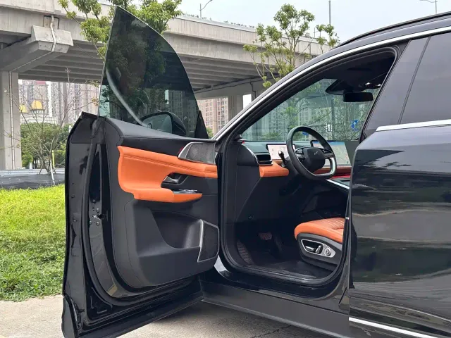 Xpeng G9 — Фото автомобиля 5