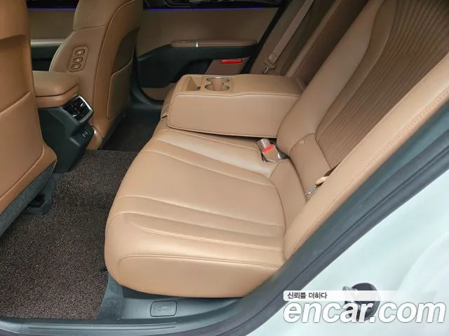 Hyundai Grandeur GN7 — Фото автомобиля 20