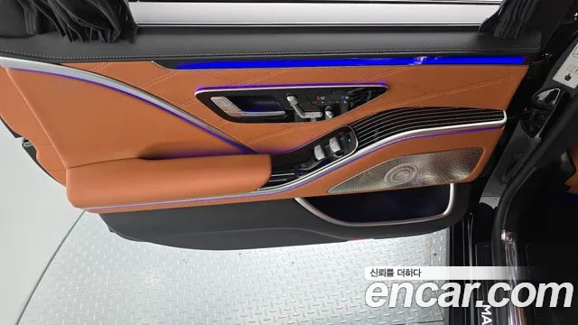 Mercedes-Benz S-Class — Фото автомобиля 21