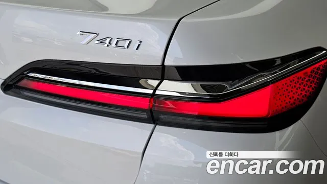 BMW 7-Series 7 серия (G70) 740i xDrive M Sport — Фото автомобиля 20