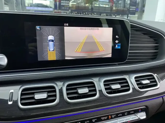 Mercedes-Benz GLE-Class — Фото автомобиля 25