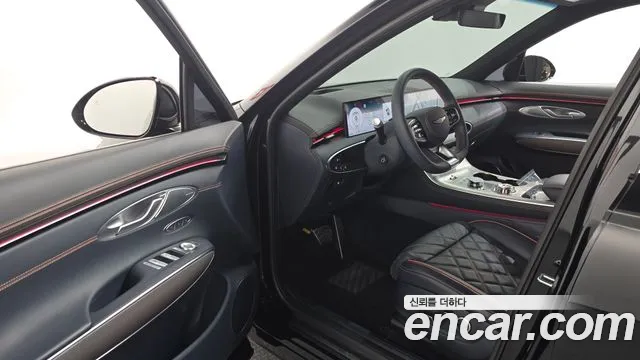 Genesis GV70 — Фото автомобиля 15