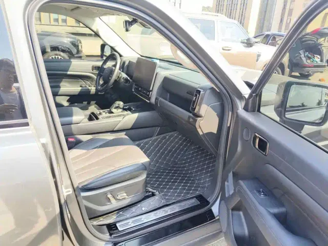 Haval H9 — Фото автомобиля 10