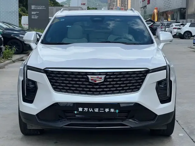 Cadillac XT4 — Фото автомобиля 2