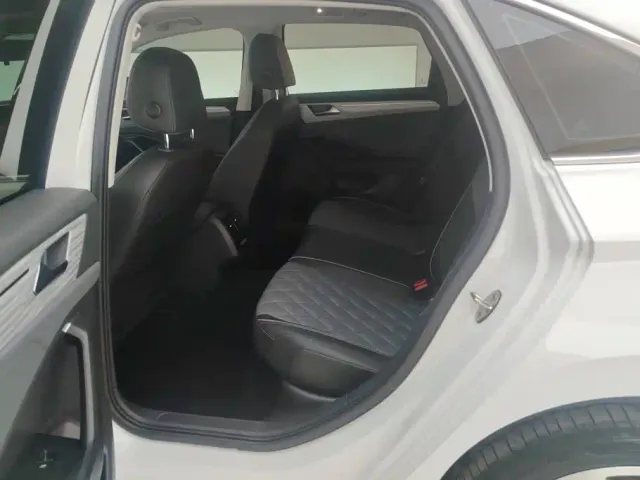 Volkswagen Sagitar — Фото автомобиля 11