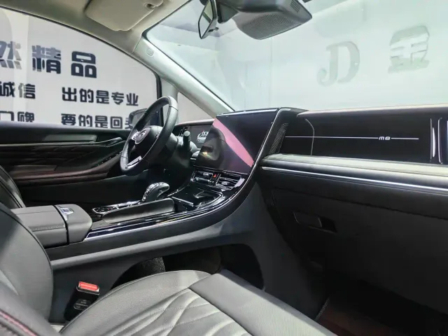 GAC Trumpchi M8 — Фото автомобиля 7