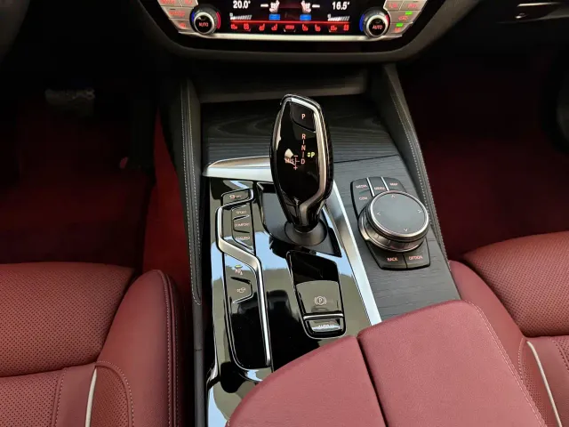 BMW 5 Series — Фото автомобиля 13