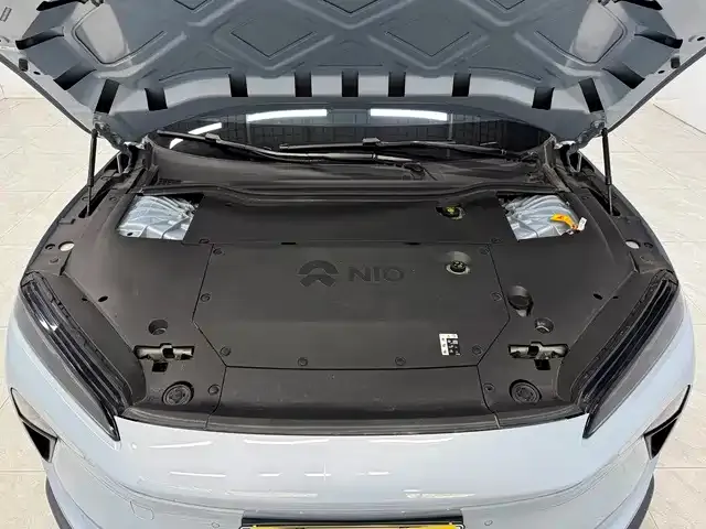 Nio ET5 Touring — Фото автомобиля 10