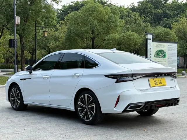 Chery Arrizo 8 — Фото автомобиля 20