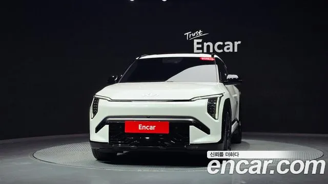 Kia EV3 — Фото автомобиля 3