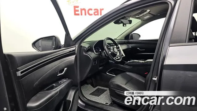 Hyundai Tucson Tucson (NX4) Дизель 2.0 2WD — Фото автомобиля 10