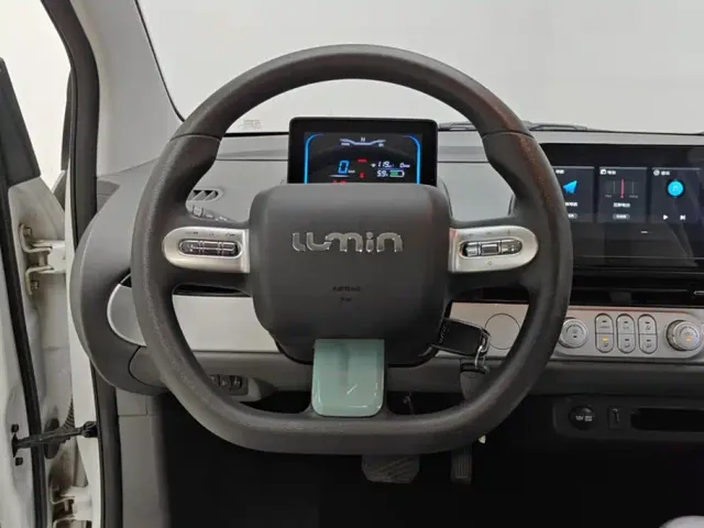 Changan Lumin — Фото автомобиля 15
