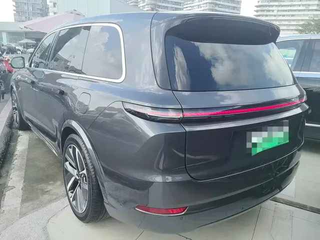 Li Auto L9 — Фото автомобиля 11