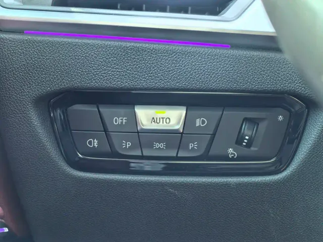 BMW 3 Series — Фото автомобиля 19