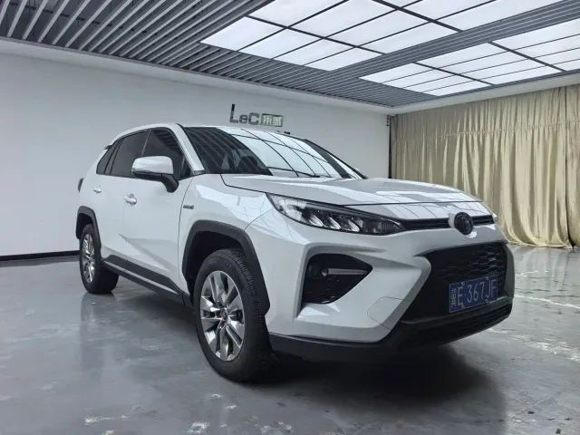 Toyota Wildlander — Фото автомобиля 3