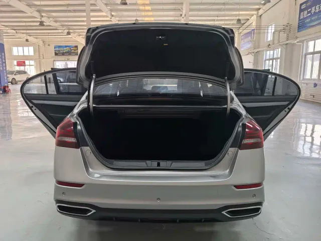 Geely Emgrand — Фото автомобиля 15