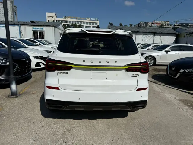 Roewe RX5 — Фото автомобиля 7