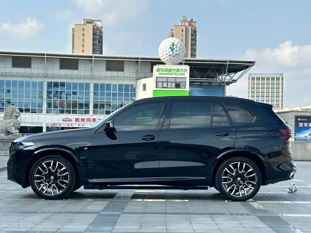 BMW X5 — Фото автомобиля 4