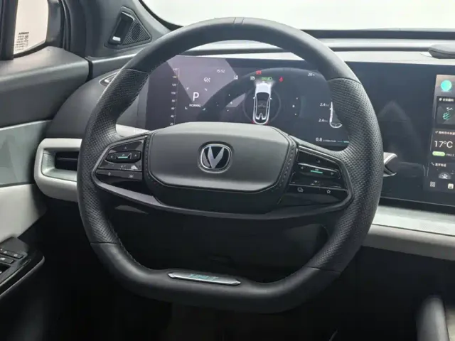 Changan UNI-T — Фото автомобиля 6
