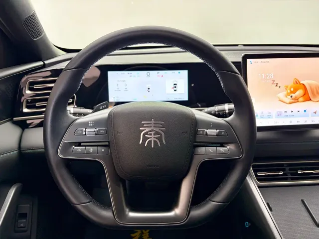 BYD Qin L — Фото автомобиля 11