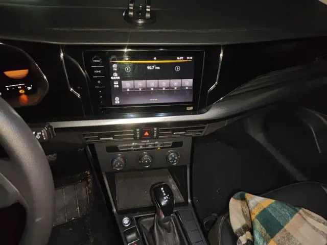 Volkswagen Passat — Фото автомобиля 5
