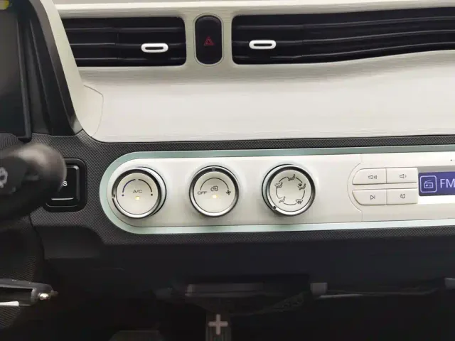 Wuling Hongguang Mini EV — Фото автомобиля 12