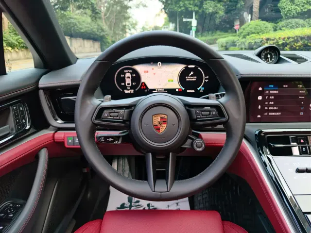 Porsche Panamera — Фото автомобиля 12