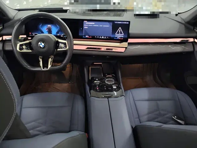 BMW 5 Series — Фото автомобиля 9