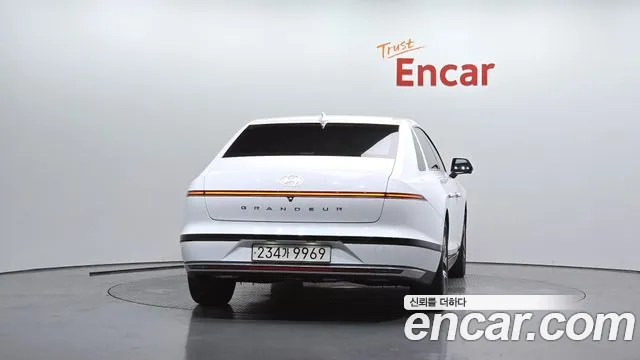 Hyundai Grandeur — Фото автомобиля 3