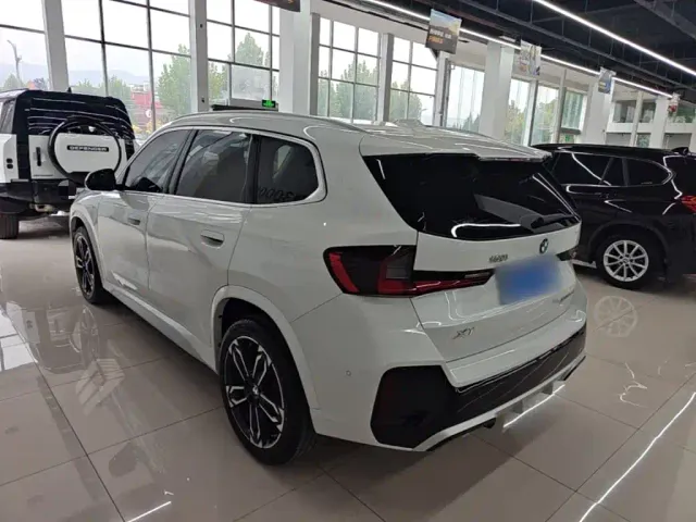BMW X1 — Фото автомобиля 4