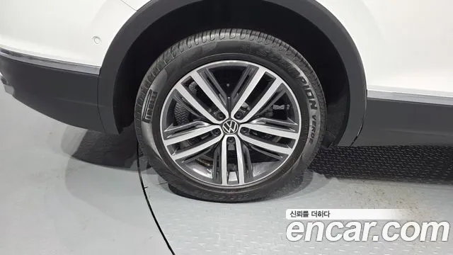 Volkswagen Tiguan — Фото автомобиля 4