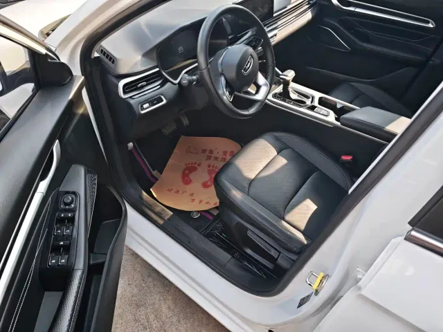 Geely Emgrand — Фото автомобиля 4