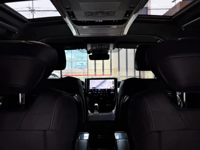Toyota Alphard 2024 Hybrid 2.5L Prestige Edition — Фото автомобиля 21