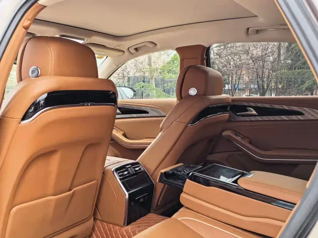 Hongqi H9 — Фото автомобиля 4