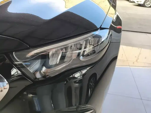 Mercedes-Benz E-Class — Фото автомобиля 23