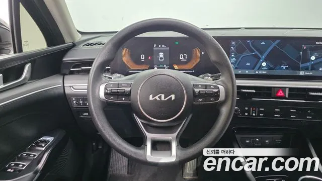 Kia K5 Generation 3 — Фото автомобиля 14