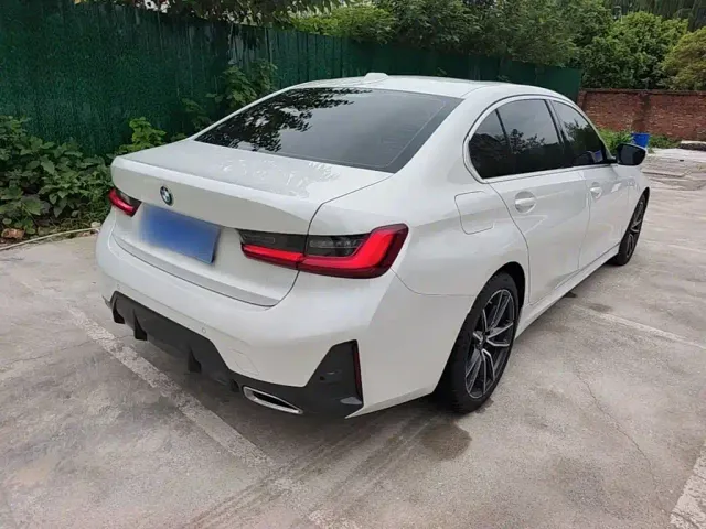BMW 3 Series — Фото автомобиля 6