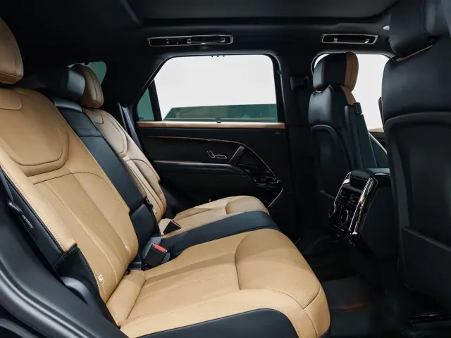 Land Rover Range Rover Sport — Фото автомобиля 11