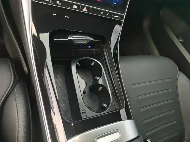 Mercedes-Benz C-Class — Фото автомобиля 18