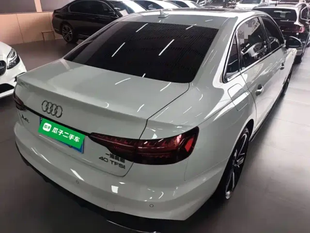 Audi Audi A4L 2024 40 TFSI Luxury Dynamic — Фото автомобиля 6
