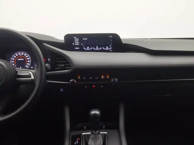 Mazda Axela — Фото автомобиля 12
