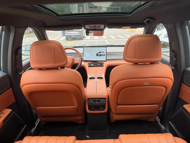 Jetour X70L — Фото автомобиля 19