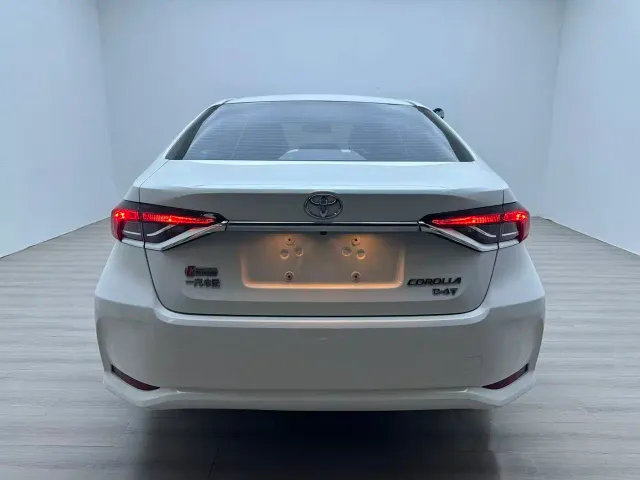 Toyota Corolla — Фото автомобиля 3