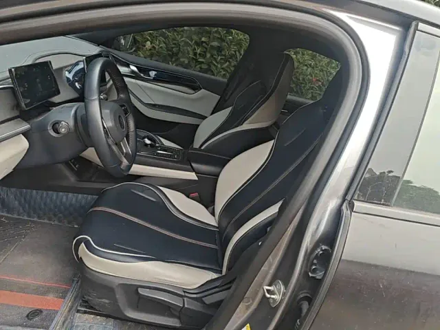 BYD Qin PLUS — Фото автомобиля 14