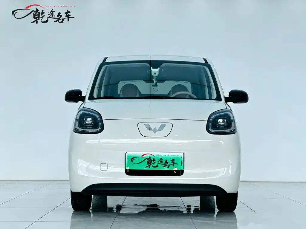 Wuling Motors Hongguang MINIEV 2025 4-Door Advanced — Фото автомобиля 2